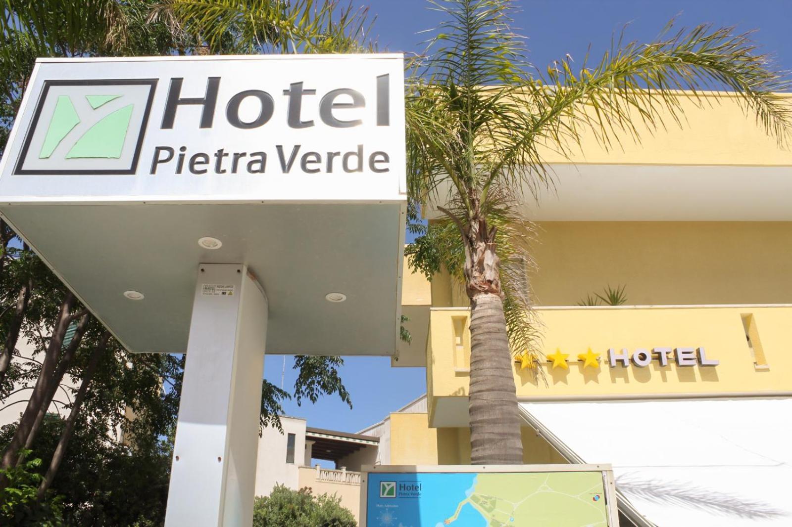 Hotel Pietra Verde Otranto Bagian luar foto
